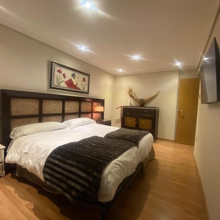 Be Luxury Apartment 20 Mts From The Beach เบนิดอร์ม ภายนอก รูปภาพ