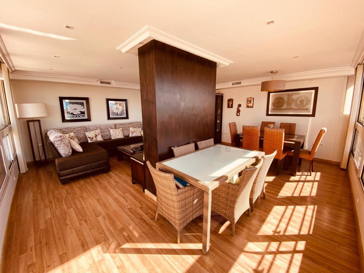 Be Luxury Apartment 20 Mts From The Beach เบนิดอร์ม ภายนอก รูปภาพ