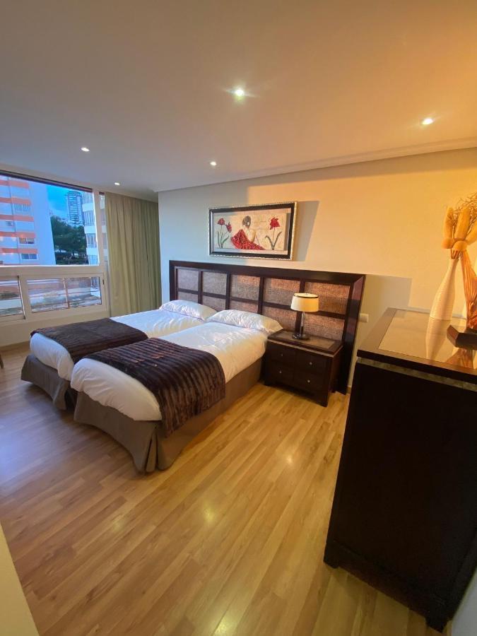 Be Luxury Apartment 20 Mts From The Beach เบนิดอร์ม ภายนอก รูปภาพ
