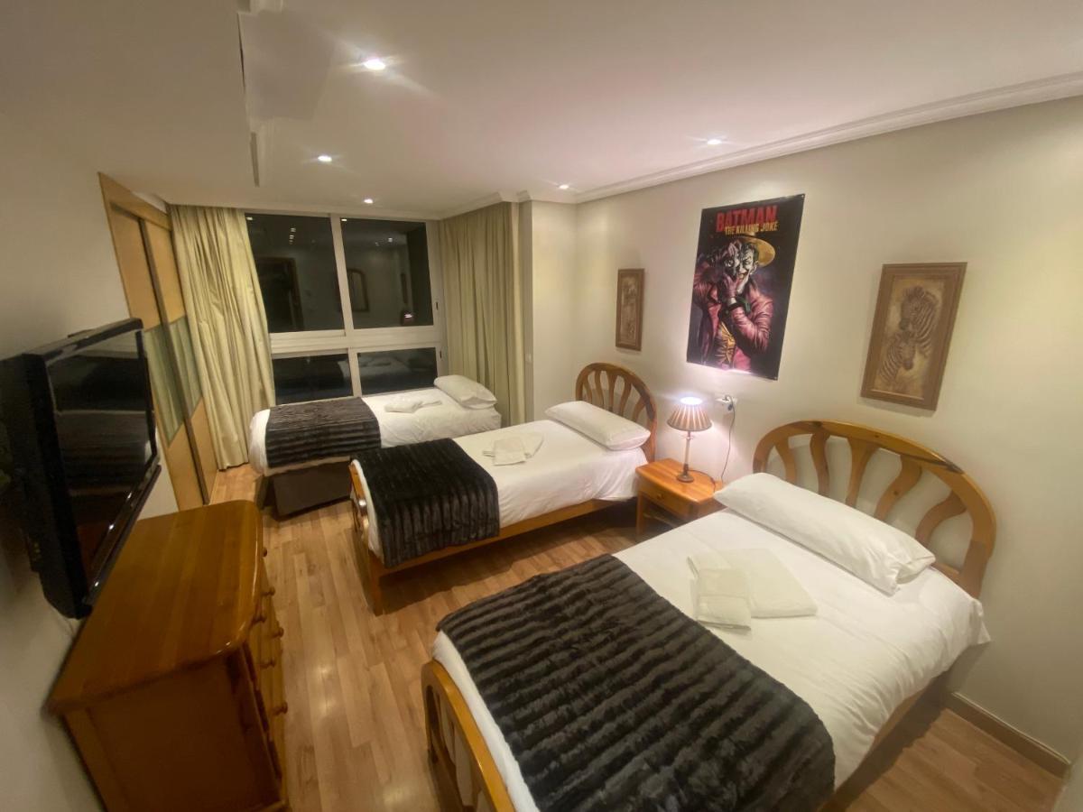 Be Luxury Apartment 20 Mts From The Beach เบนิดอร์ม ภายนอก รูปภาพ